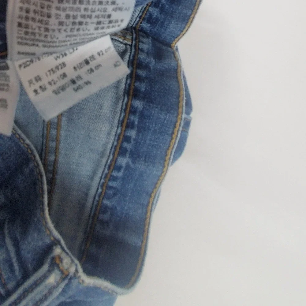 Levis 514 Straight Fit Mens Jeans Blue Medium Wash Distressed 32x30